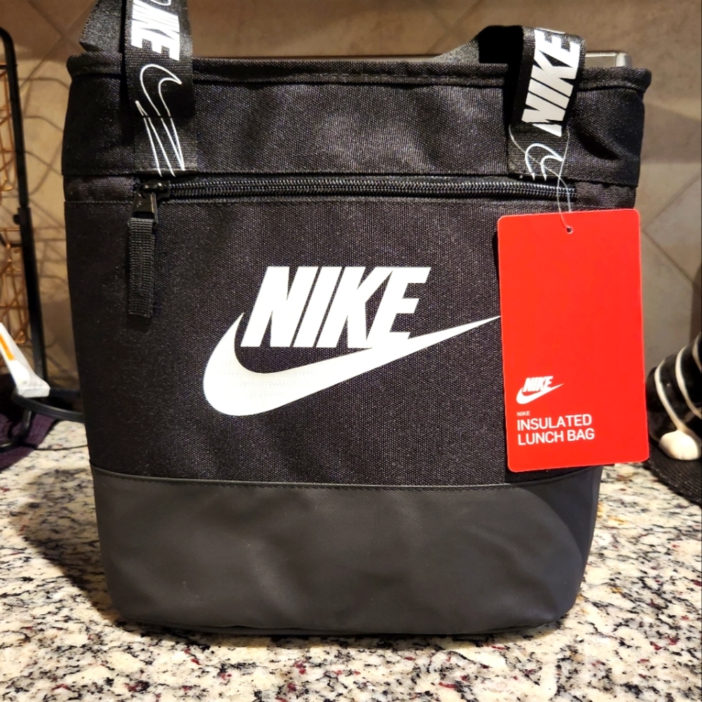 Nike Insulated Lunch Bag (Large)